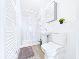 Photo 16- click for photo gallery